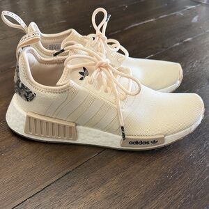 Adidas Women’s Sneakers in Cream with Snake Print